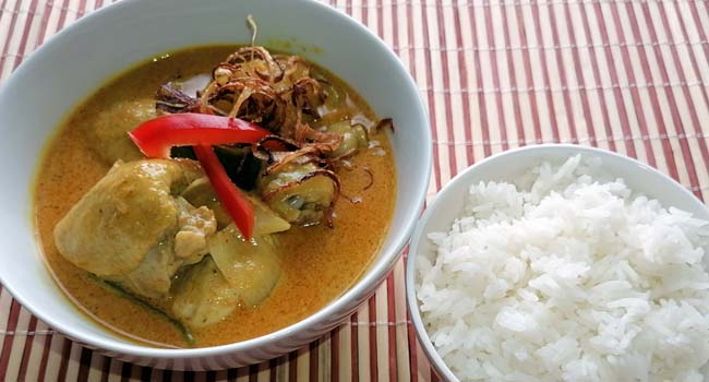 C5. Gang Curry Gai